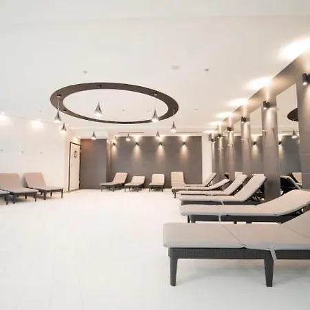 Hanza Tower White Sky & High Floor Pool & Jacussi & Sauna * Szczecin
