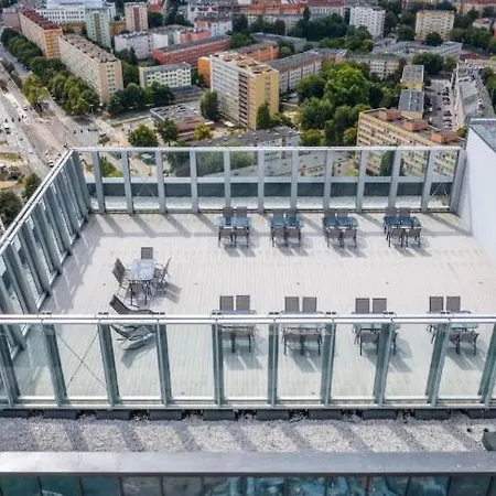 Appartement Hanza Tower White Sky & High Floor Pool & Jacussi & Sauna *
